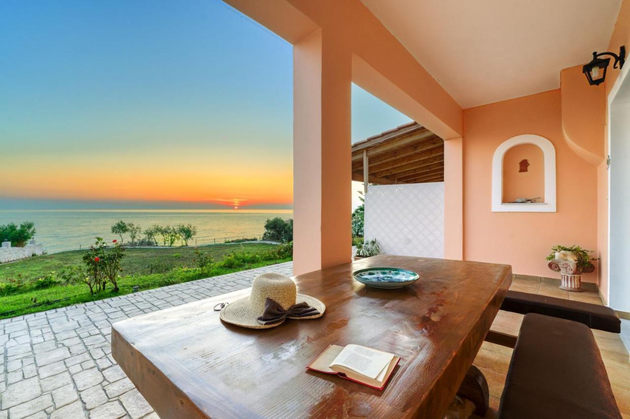 St. Harry'S Windmill Apartment Makris Gialos  Exterior foto