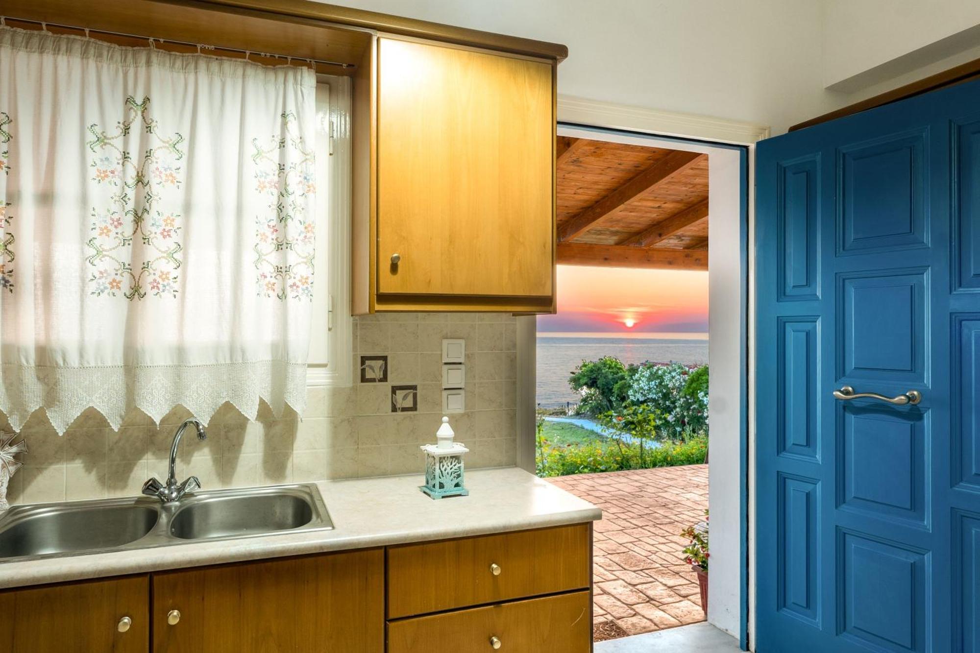 St. Harry'S Windmill Apartment Makris Gialos  Exterior foto